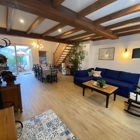 La Maison Des Vacances Chez Genevieve & Norbert 6 A 8 Personnes Les Sables-d'Olonne Exterior photo