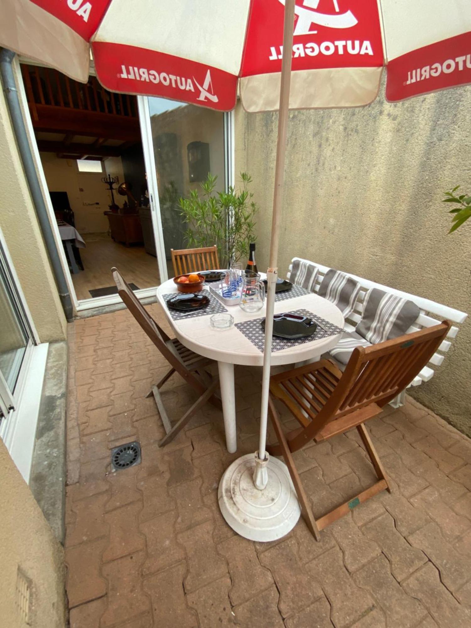 La Maison Des Vacances Chez Genevieve & Norbert 6 A 8 Personnes Les Sables-d'Olonne Exterior photo